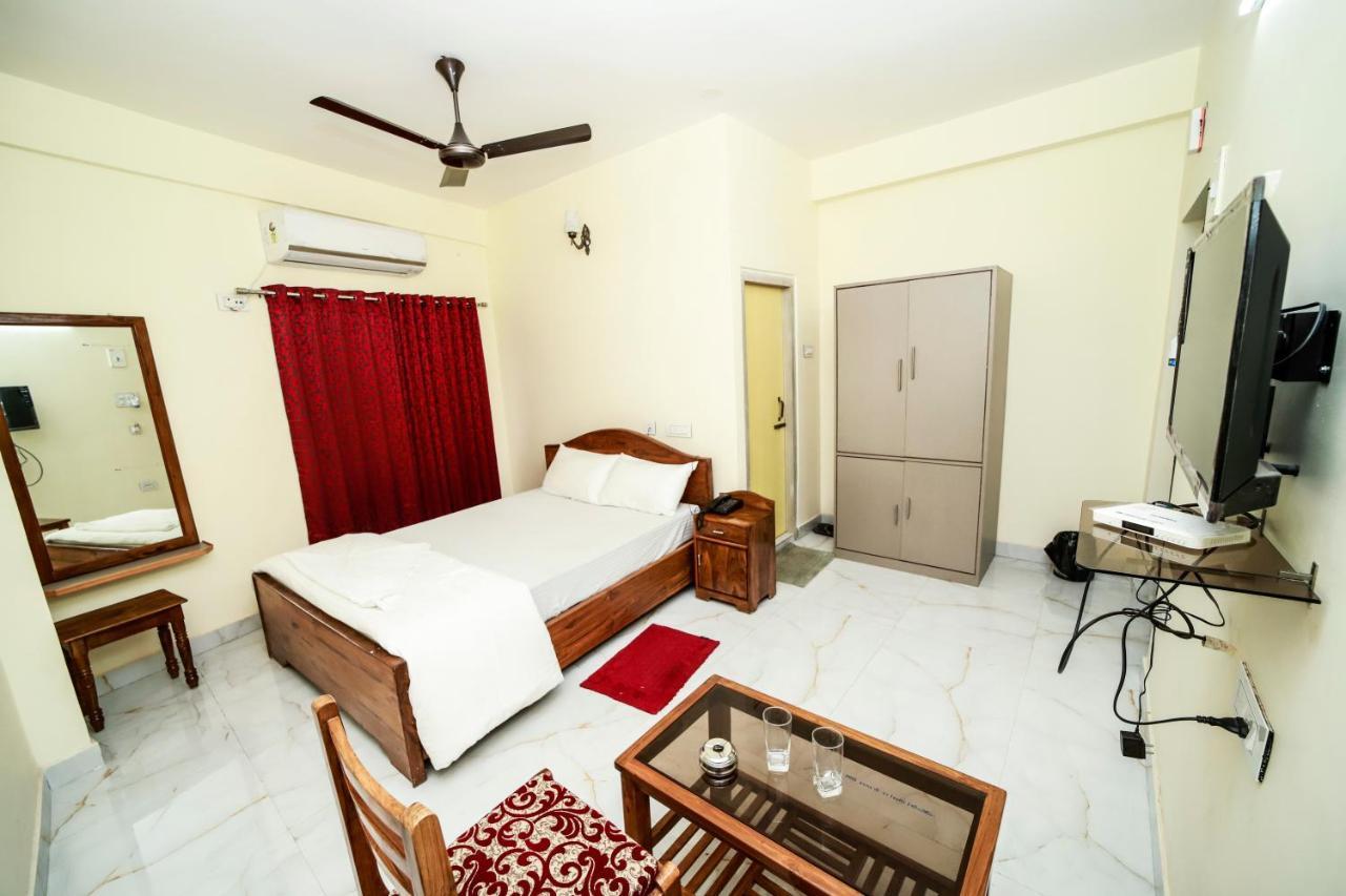 כלכותה Rishika Guest House And Banquet מראה חיצוני תמונה