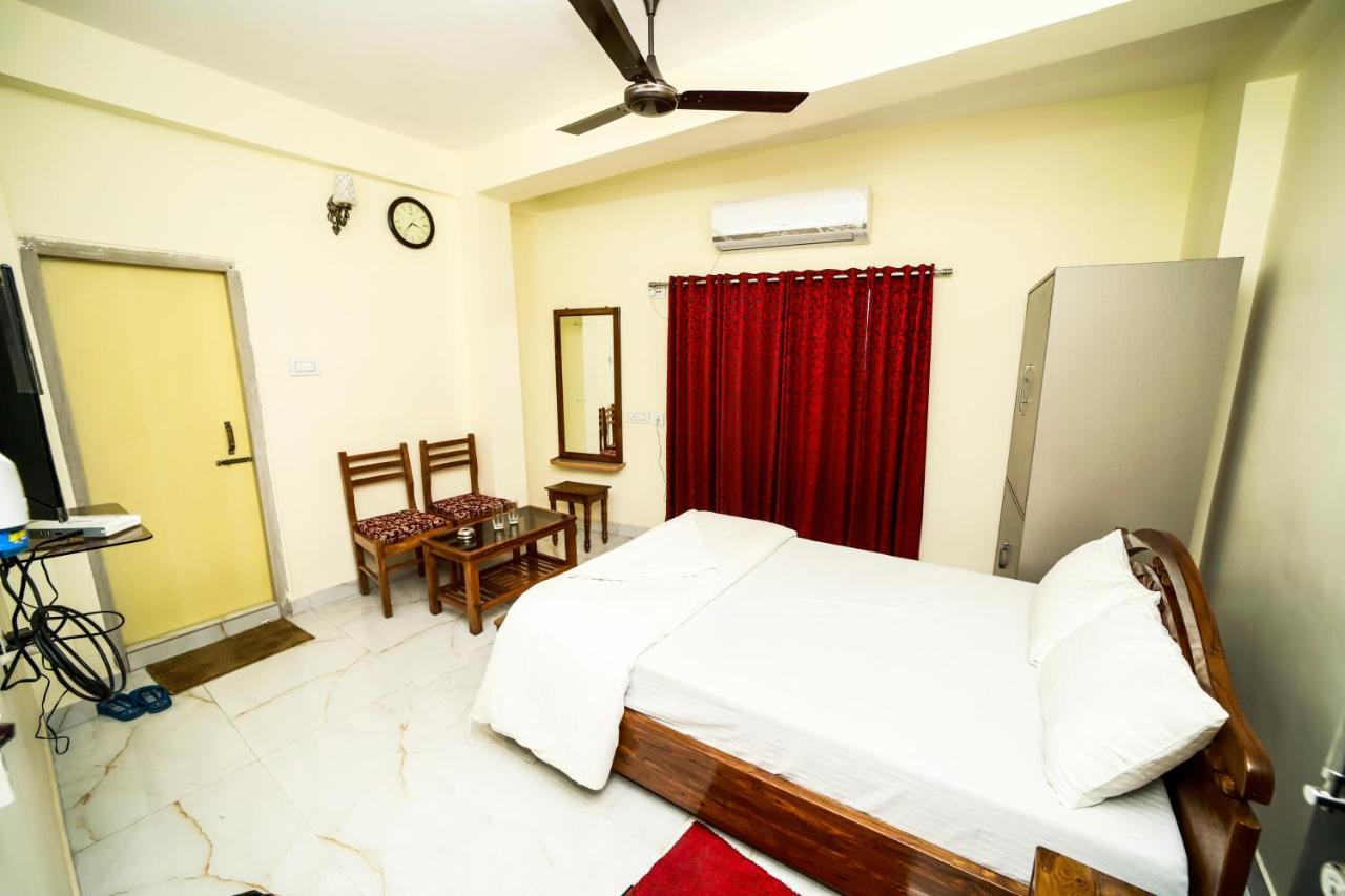 כלכותה Rishika Guest House And Banquet מראה חיצוני תמונה